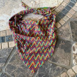 Colorful Zigzag Patterned Scarf